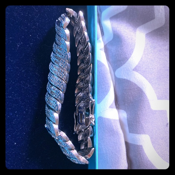 Jewelry - Final price!!! BRAND NEW sterling silver bracelet!